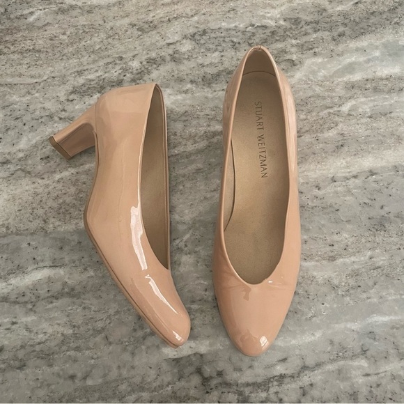 STUART Weitzman Nude Patent Leather Chic Pumps Size 8 - Picture 1 of 11
